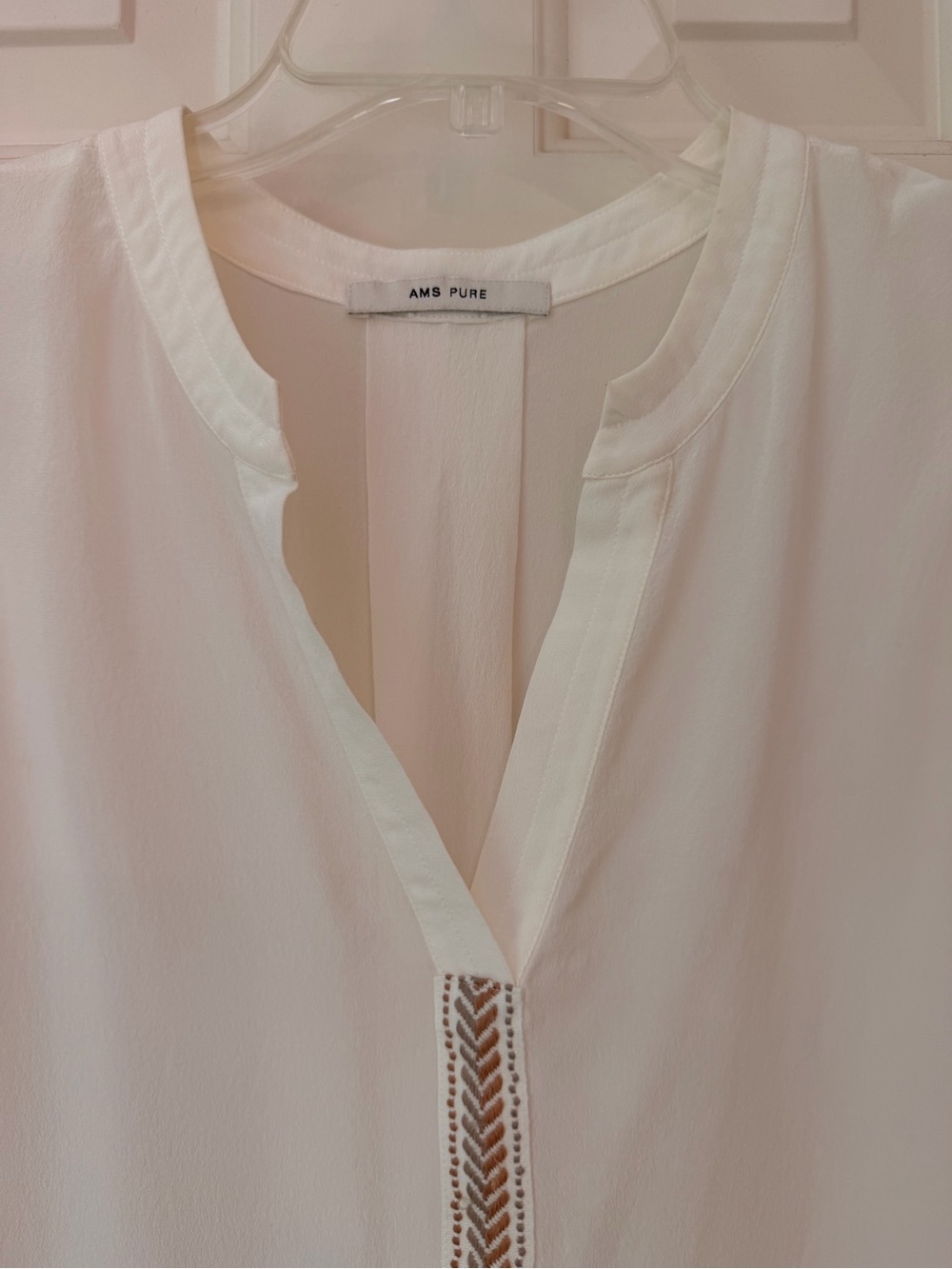 White Silk Sleeveless V-Neck Blouse, Center Gold Metallic Trim by AMS Pure, Sz S - Picture 2 of 14
